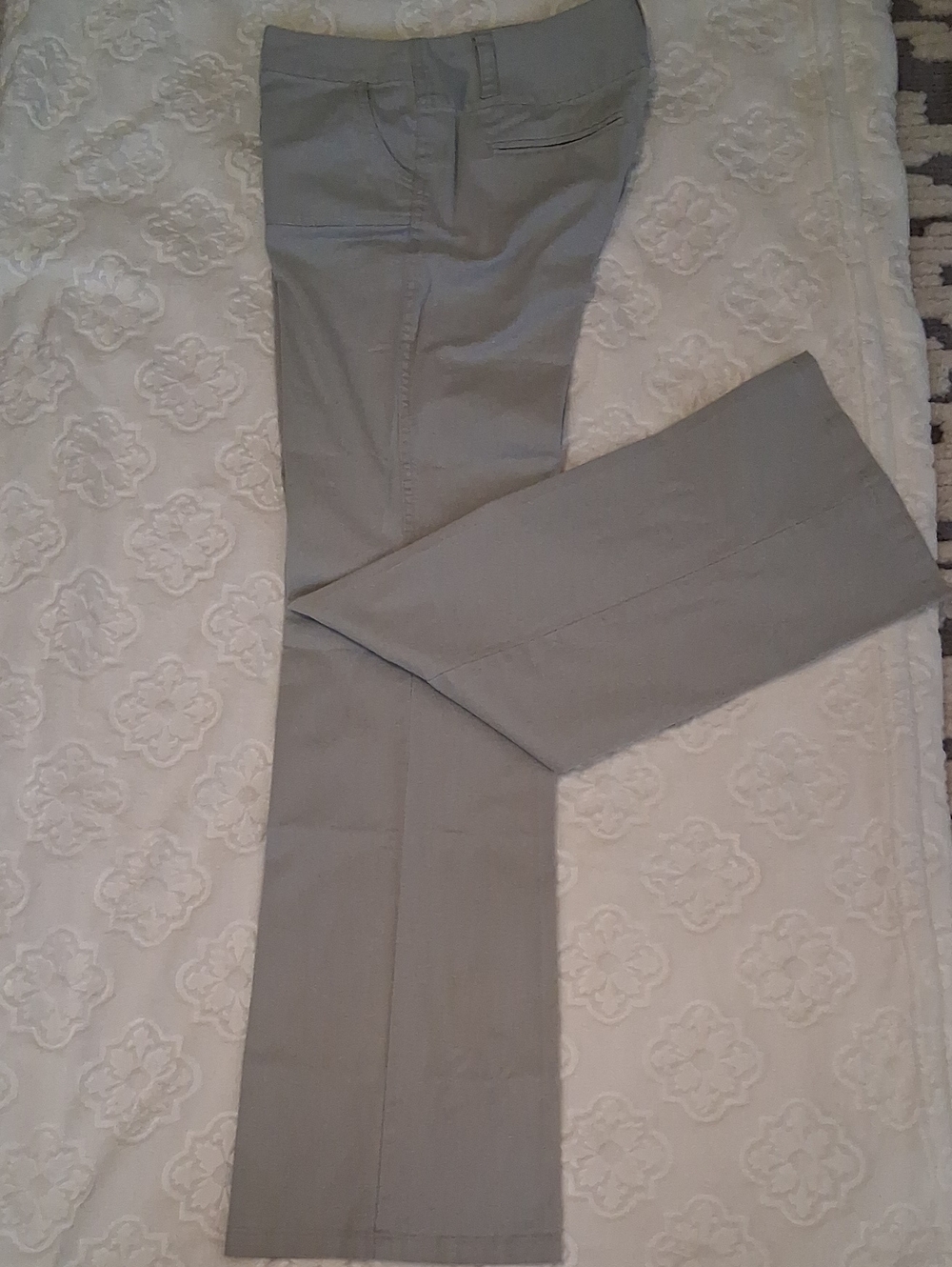 LONDONJEAN Women's Straight-Leg Trousers in Light Gray